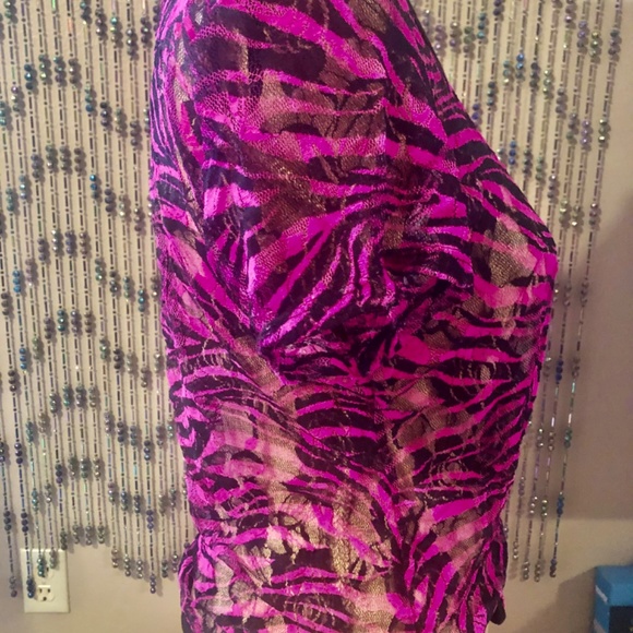 Pink Black Tiger stripe sheer layering T-shirt by deb size large side tie - Picture 2 of 5